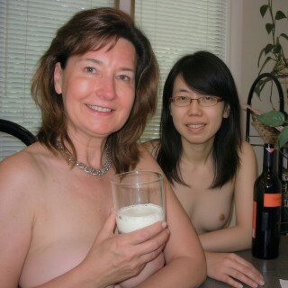 Pornlets-Topless-in-the-Kitchen