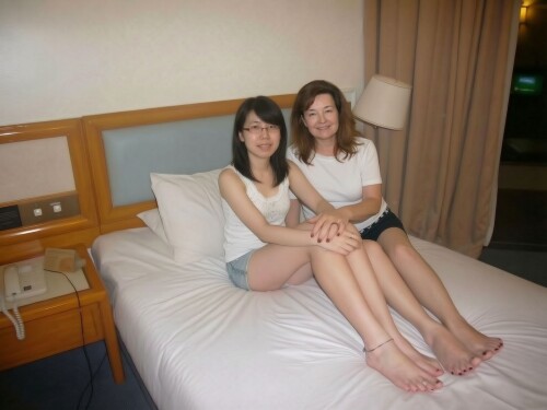 ileana-and-vanessa-everyday-03.jpeg